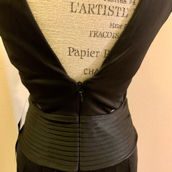 NWT PERFECT LITTLE BLACK DRESS. SEXY, SWEET & FEMININE🌹 - Picture 4 of 8